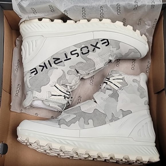 ECCO Women's Exostrike Lifestyle Hiking Ankle Boot - Picture 2 of 3